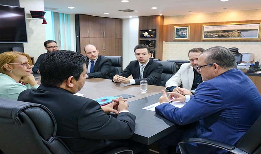 Procurador-Geral de Justiça se reúne com integrantes de Comissão Parlamentar de Inquérito da Assembleia Legislativa