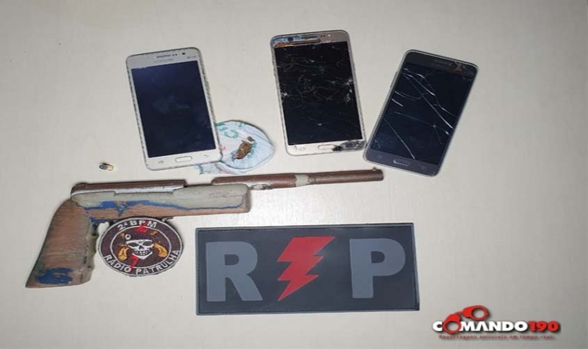 Polícia Militar prende suspeitos após roubo