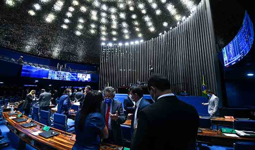 Senado aprova em primeiro turno PEC Emergencial com auxílio limitado a R$ 44 bi  