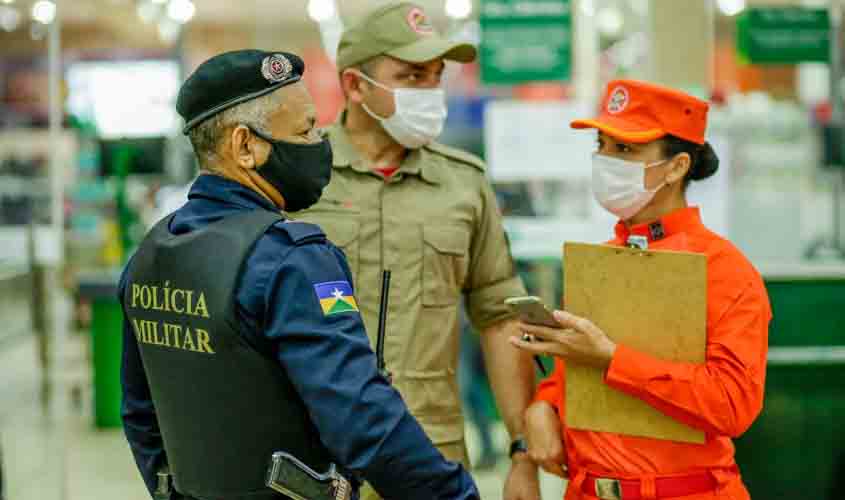 'Operação Alerta' fiscaliza estabelecimentos e interrompe eventos clandestinos em Porto Velho
