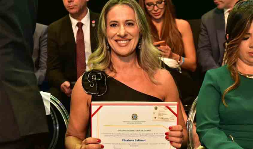 A trajetória de dedicação e compromisso de Elisabete Balbinot, diretora da CAARO