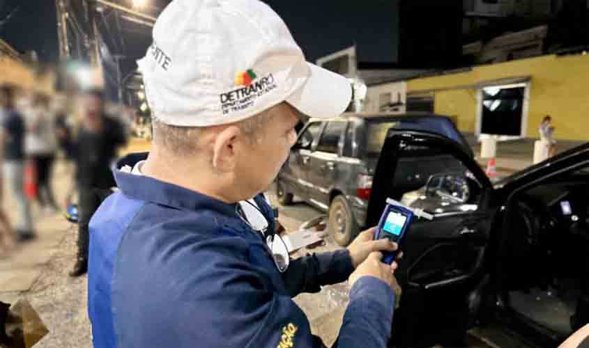 Condução de veículo sob efeito de álcool resulta em multa de quase R$ 3 mil e suspensão da CNH, alerta Detran-RO