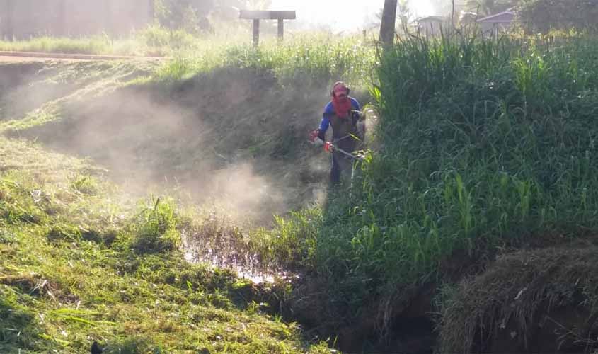 Distrito de União Bandeirantes recebe mutirão de limpeza