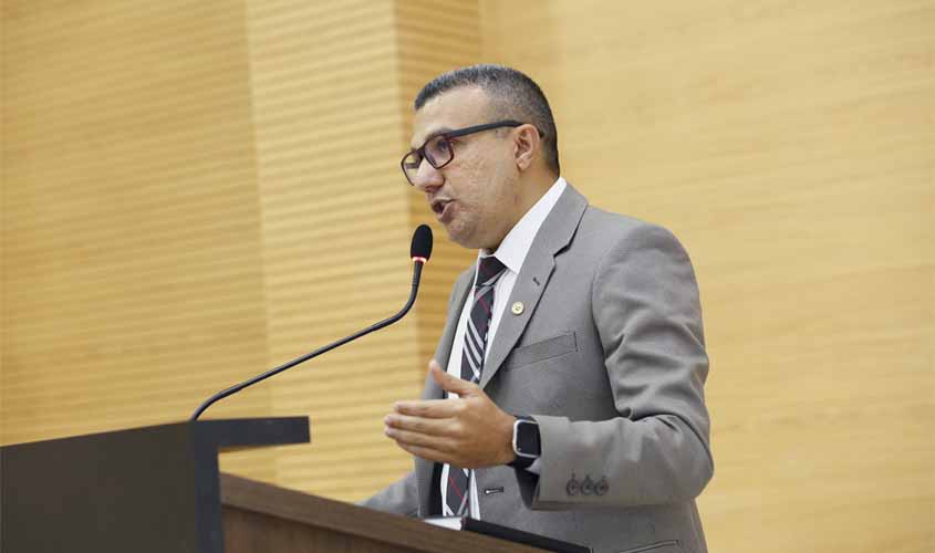 Alex Silva anuncia audiência pública para tratar do feminicídio em Rondônia