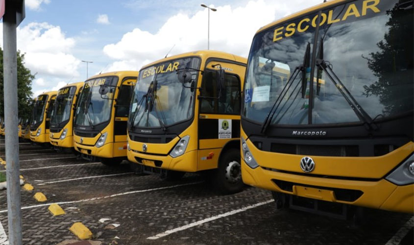 Prefeitura divulga edital de contratação para 146 monitores dos ônibus escolares