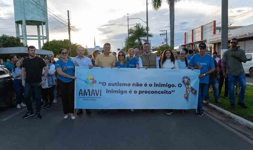 Deputado Luizinho Goebel participa da 5ª Caminhada da Conscientização do Autismo em Vilhena