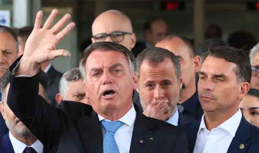 Moraes nega pedido para prender Bolsonaro