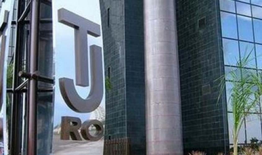 Município é condenado a indenizar criança que se feriu em brinquedo sem manutenção