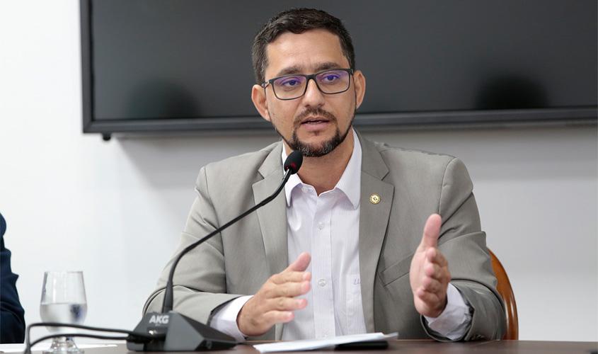 Após cobrança de Anderson Pereira sobre reabertura do restaurante Prato Cheio, Seas diz que houve alteração no projeto de reforma