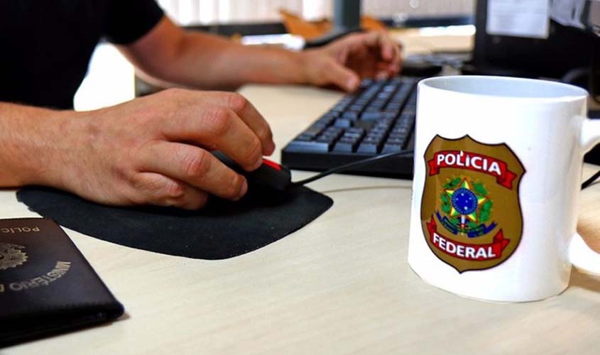 PF deflagra operação para investigar inserção de dados falsos de vacinação nos sistemas da Saúde