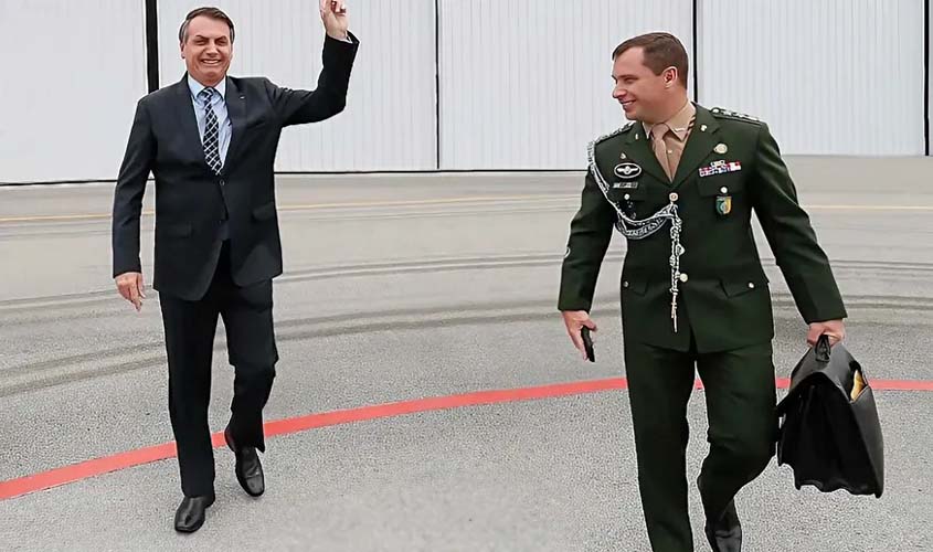 Ex-presidente Jair Bolsonaro é alvo de operação da PF