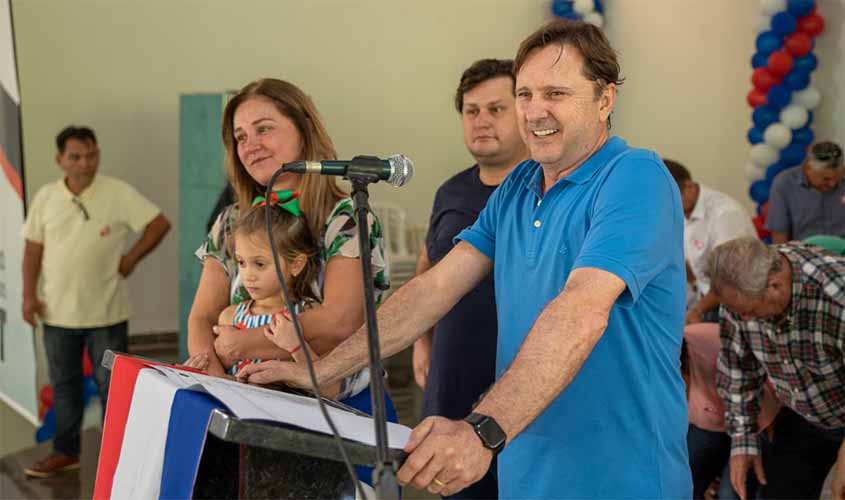 Acir é recebido com emoção e entusiasmo em Ji-Paraná