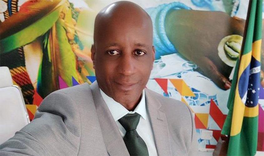 Presidente da Fundação Palmares chama movimento negro de 'escória maldita' e Zumbi de 'fdp'