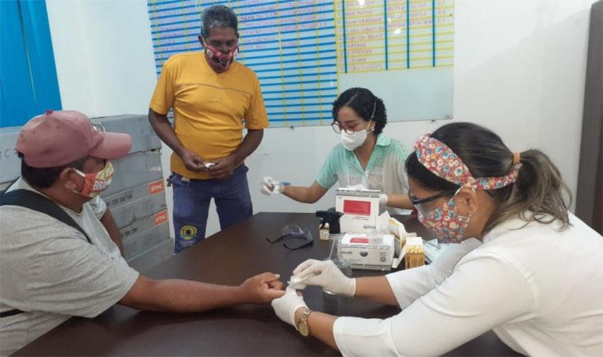 Servidores da Semusb realizam teste de detecção da Covid-19