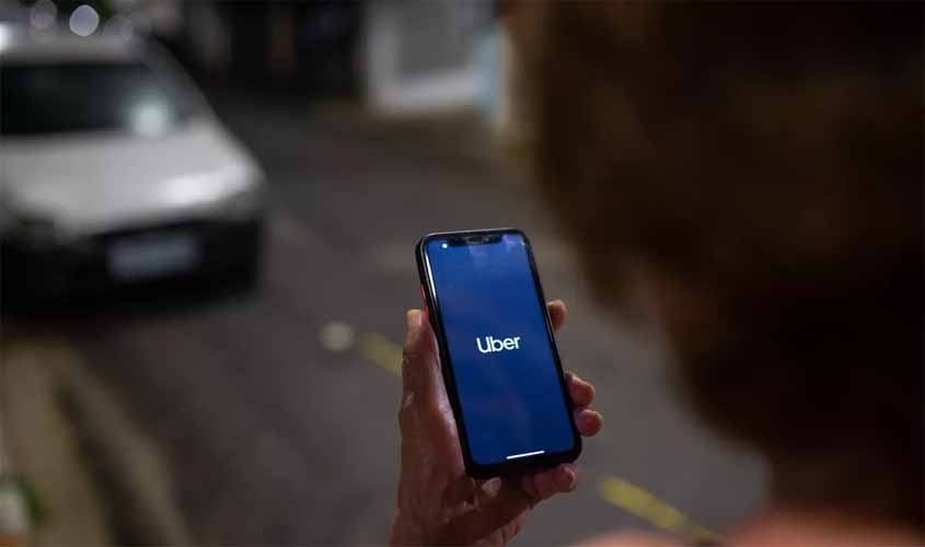 Uber deverá indenizar passageira assediada e ameaçada por motorista