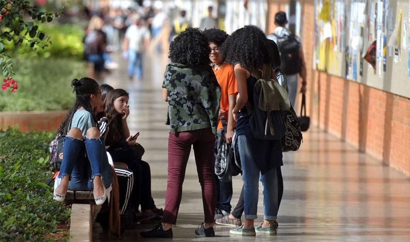 MEC anuncia repasse de R$ 200 milhões para universidades e institutos