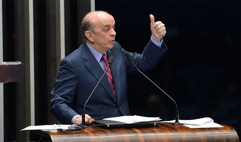 José Serra é denunciado por lavagem de dinheiro