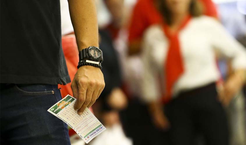 Mega-Sena acumula e pode pagar até R$ 26 milhões neste sábado