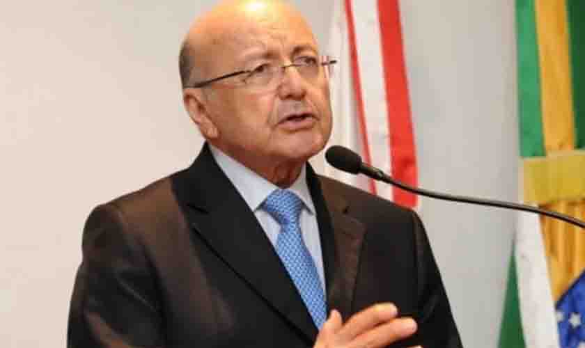 'Governo está propondo um calote em credores', alerta ex-ministro da Fazenda