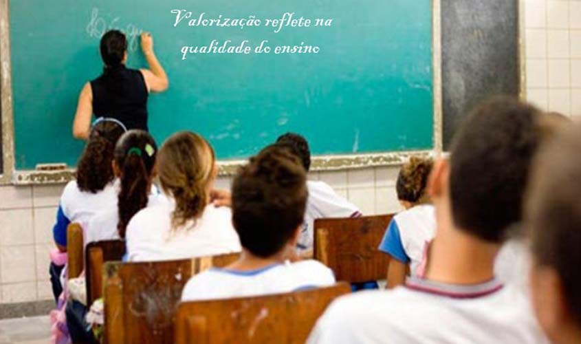 O discurso vazio ficou no do passado: governo de Rondônia investiu 420 milhões na valorização dos professores
