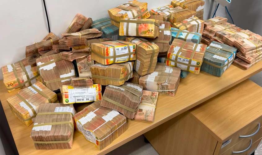PF apreende R$ 2 milhões em operação contra lavagem de dinheiro