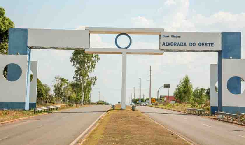 Governo de Rondônia lança projetos 'Tchau Poeira' e 'Governo na Cidade'