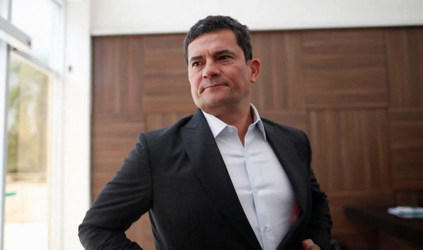Justiça determina busca e apreensão na casa de Sergio Moro
