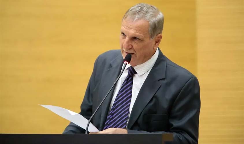 Follador anuncia decreto de prorrogação do benefício fiscal para venda de gado