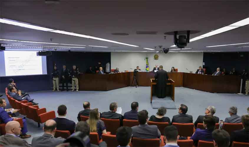Confira principais defesas feitas no 2º dia do julgamento de Bolsonaro