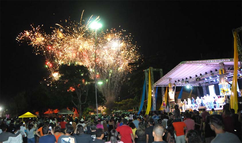 Festa da cidade leva cerca de 20 mil pessoas a EFMM