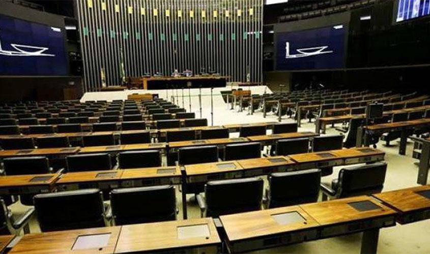 Entidades propõem reservar 50% das vagas em parlamentos para mulheres