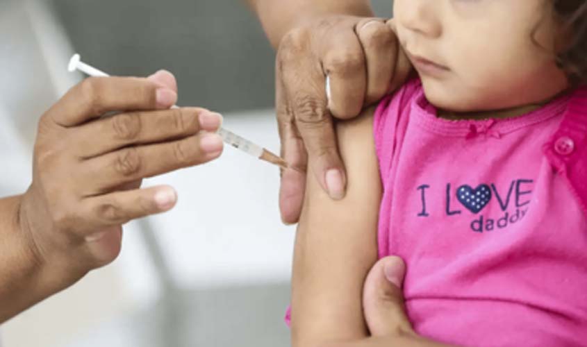 Saúde distribui 6,8 mi de doses para vacinar crianças e adolescentes