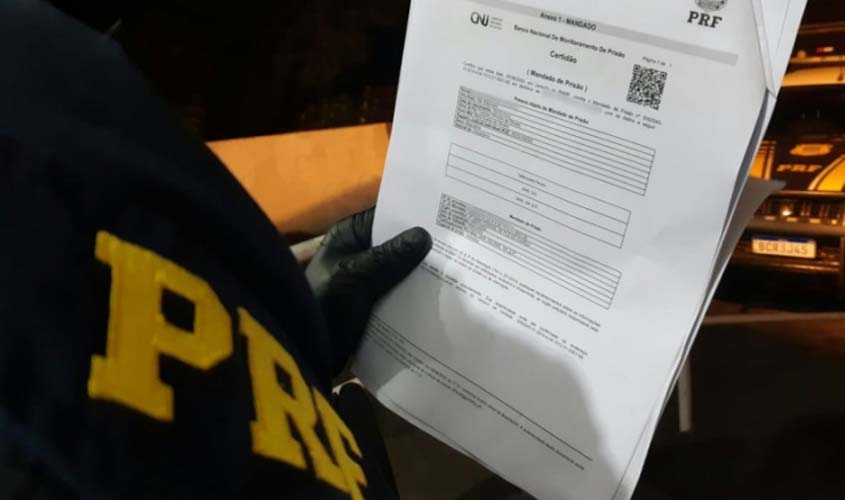 PRF cumpre 9 mandados de prisão durante o feriado dos finados