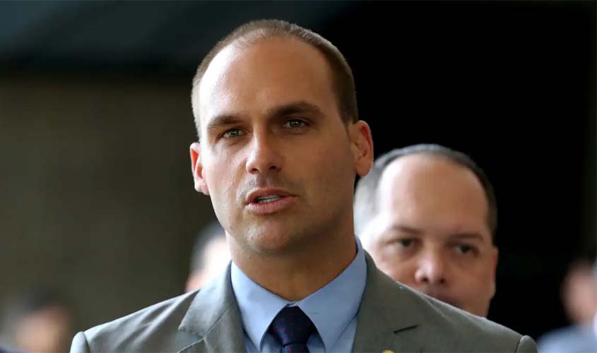 STF agenda julgamento de denúncia contra Eduardo Bolsonaro