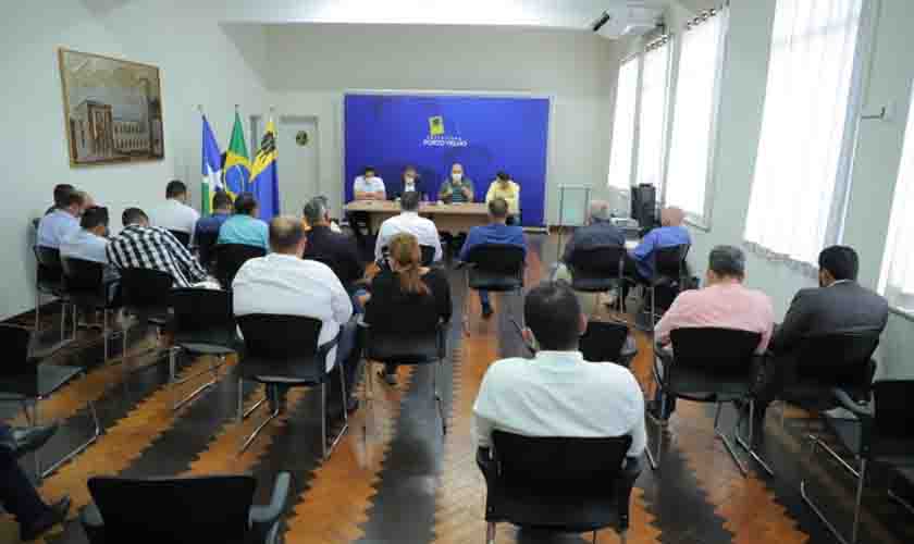 Prefeito reúne vereadores e secretários para discutir demandas de Porto Velho