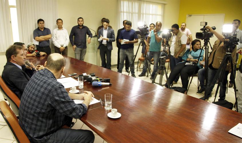 Prefeito cancela repasse às escolas de samba