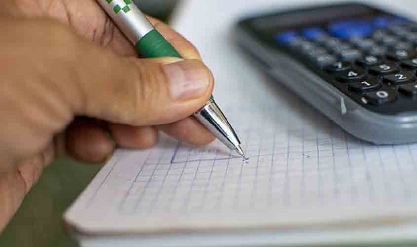 Estudar é uma meta para 2021? Confira cinco dicas para planejar a vida financeira