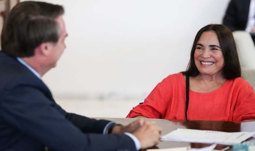 Regina Duarte toma posse na Secretaria de Cultura nesta quarta-feira