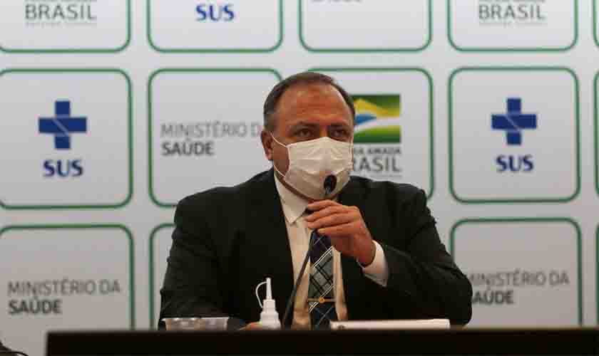 DOU publica transferência do ex-ministro Pazuello para a reserva