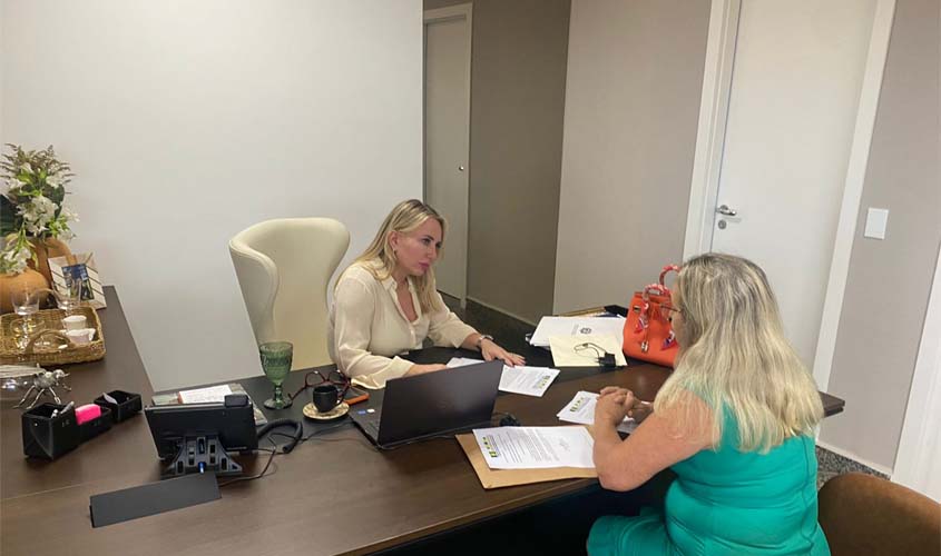 Ieda Chaves discute propostas de bem-estar social para São Miguel do Guaporé