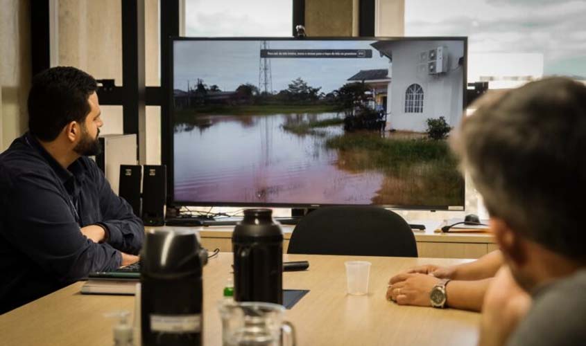Reunião no TCE-RO debate alagamento em rua de Porto Velho