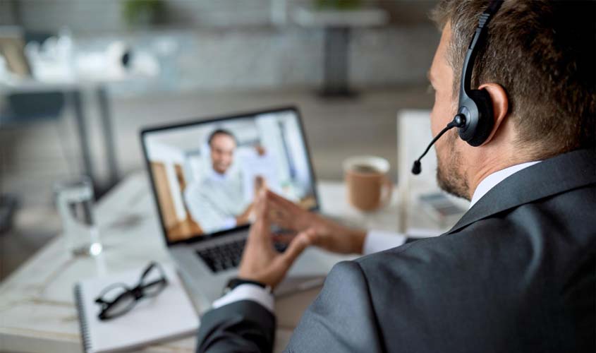 Securitário que mora nos EUA deverá ser ouvido por videoconferência em audiência