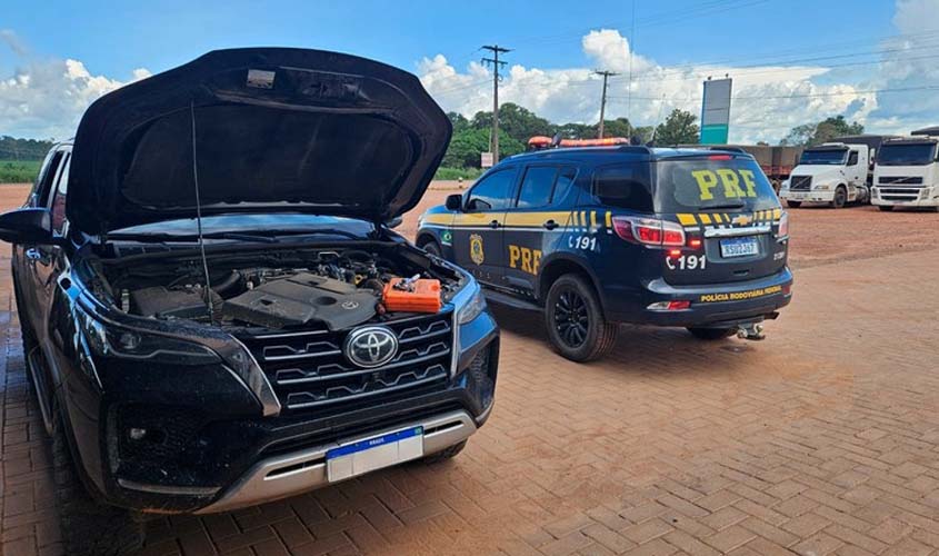 PRF recupera veículo adulterado em Ariquemes/RO