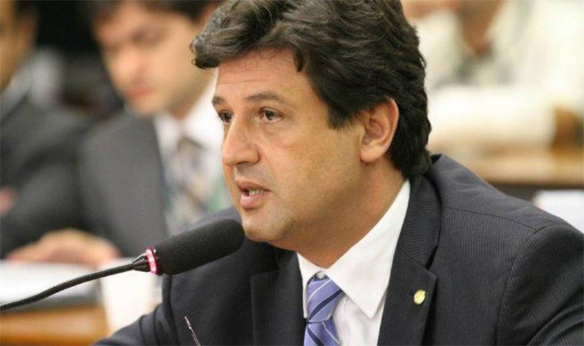 Mandetta se reposiciona como principal ator do debate político, e Moro e Guedes perdem espaço