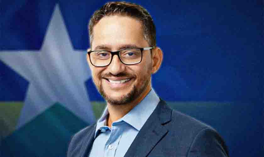 Deputado Anderson Pereira filia-se ao Republicanos e confirma pré-candidatura a deputado federal