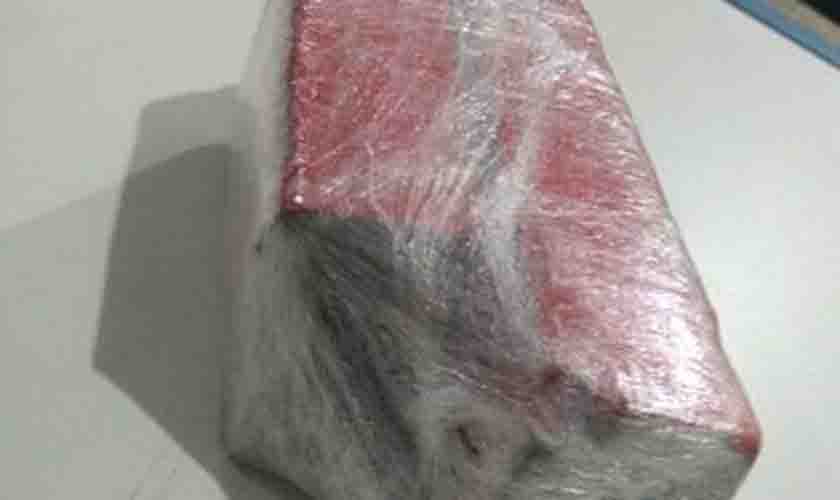 Pego no pulo: Homem é preso na rodoviária de Ariquemes com quase 1kg de entorpecentes