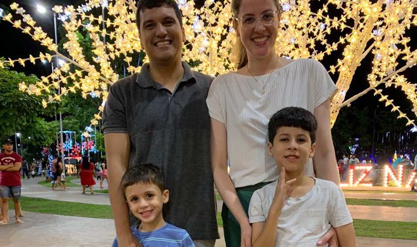 Casal de servidores do TJRO, pais de autista, celebra a conscientização sobre o transtorno