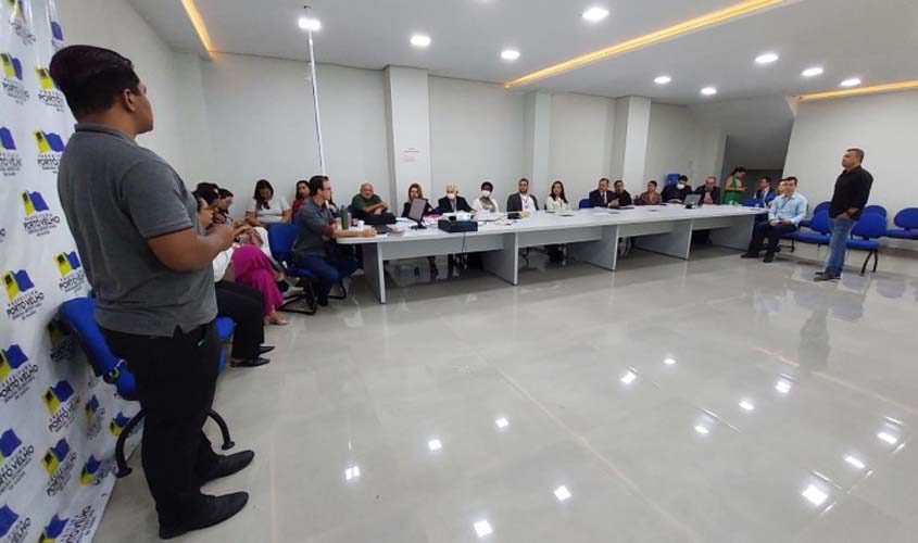 Semusa promove reunião estratégica para atualização de normas do licenciamento sanitário