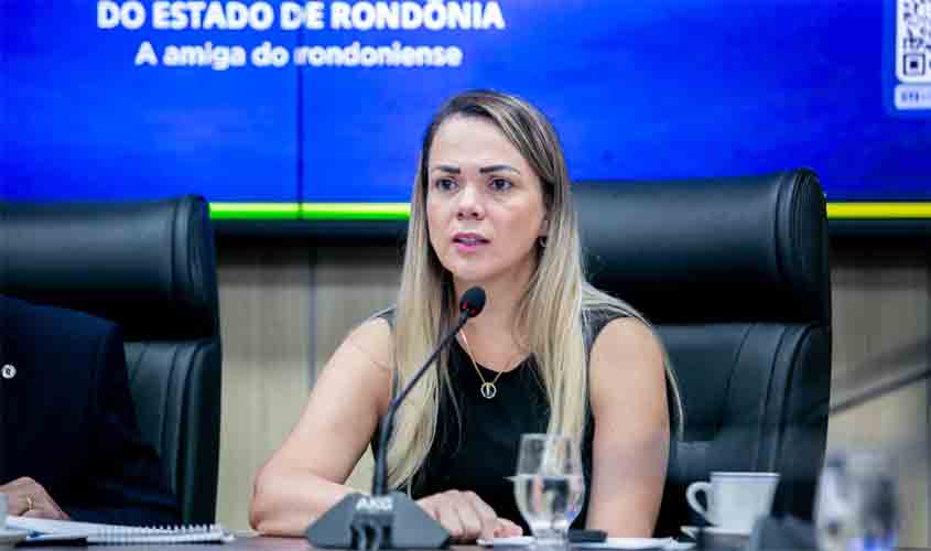 Produtores sofrem com preço da arroba do boi e recebem apoio de Cláudia de Jesus durante Comissão