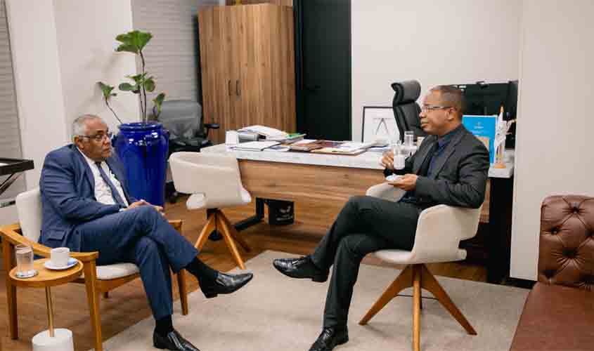 Corregedoria do TJRO recebe visita institucional de procurador do DER